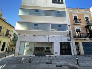 Local commercial  Calle general castaños. Local comercial en el centro histórico de algeciras  ideal para