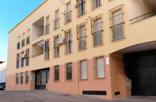 Aparcament cotxe  Calle leones. Plaza de garaje en madre de dios.