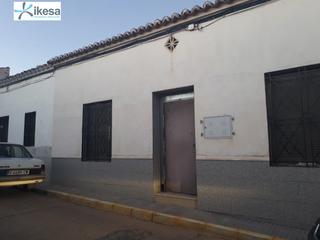 Masia a Calle san rafael 23. Casa de pueblo para reformar en peñarroyapueblonuevo córdoba