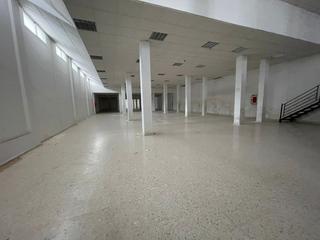 Local Comercial  Avenida juan carlos i. Local adecuado en venta o alquiler