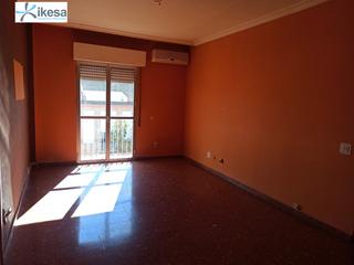 Pis a Carolina (La). Amplio piso de 4 habitaciones en la carolina