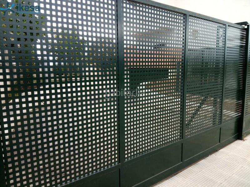 Foto ac1b07d4-e578-4f6e-ba54-7601e62ed880. Posto auto in Atarfe