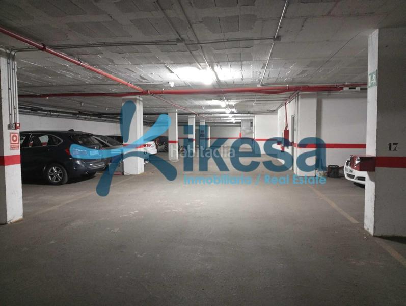 Foto 6cd3648d-cede-4f94-8012-65ee41138827. Aparcament cotxe a Turre