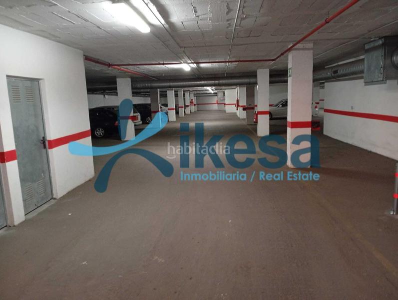 Foto 71bd12b3-29d3-4036-aa5b-ba8aa2de3c21. Aparcament cotxe a Turre