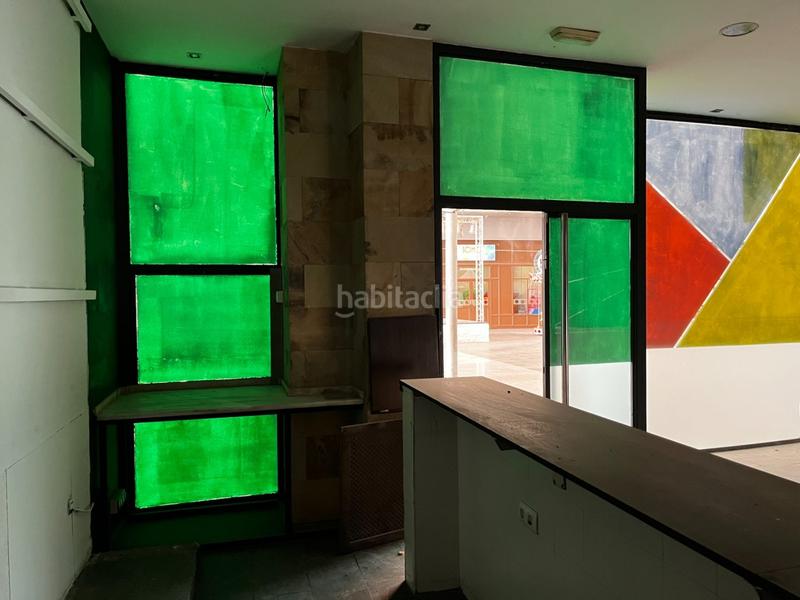 Foto 01a0bee4-1841-42ff-8c27-8866e812e717. Locale commerciale in calle el aceitunillo in Avenida Juan Diego Bormujos