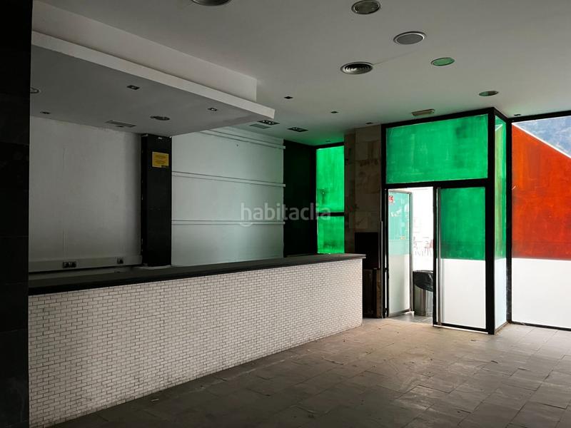 Foto 158eb3ba-73ff-4f57-90ff-5c0785f8abd9. Locale commerciale in calle el aceitunillo in Avenida Juan Diego Bormujos