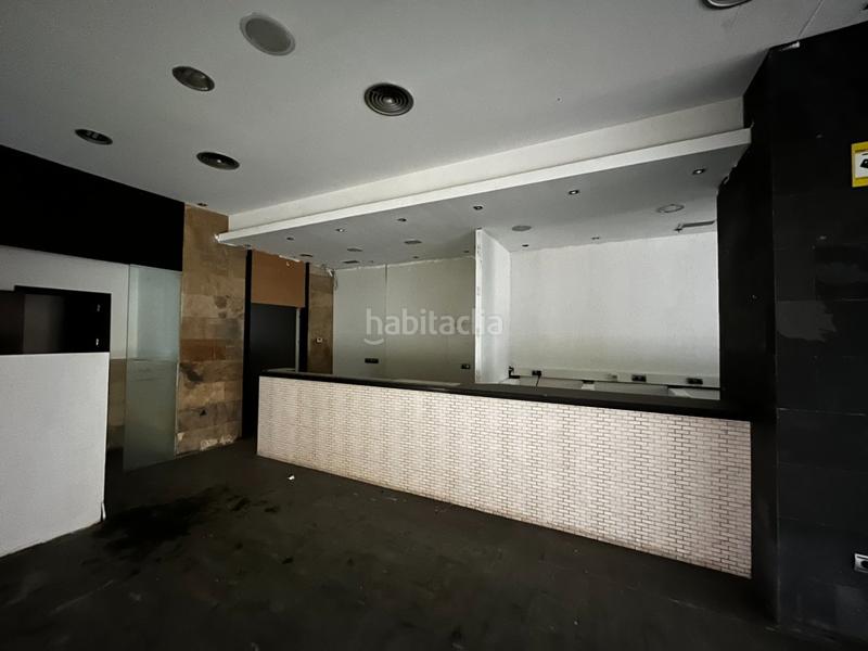 Foto 3c3027e2-23e1-447d-949a-4adb37e997c5. Locale commerciale in calle el aceitunillo in Avenida Juan Diego Bormujos