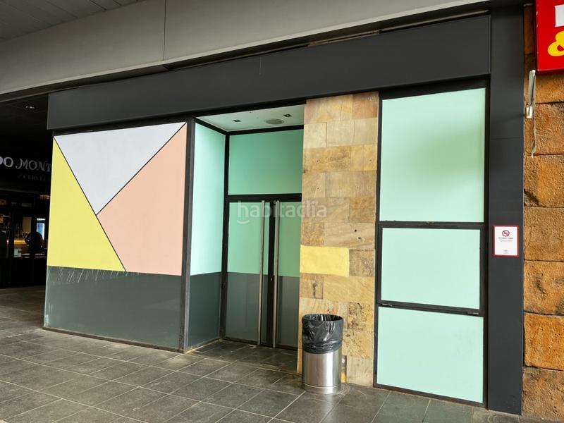 Foto 40c0d199-264e-4060-9b0c-c27a3cc3f9d7. Locale commerciale in calle el aceitunillo in Avenida Juan Diego Bormujos