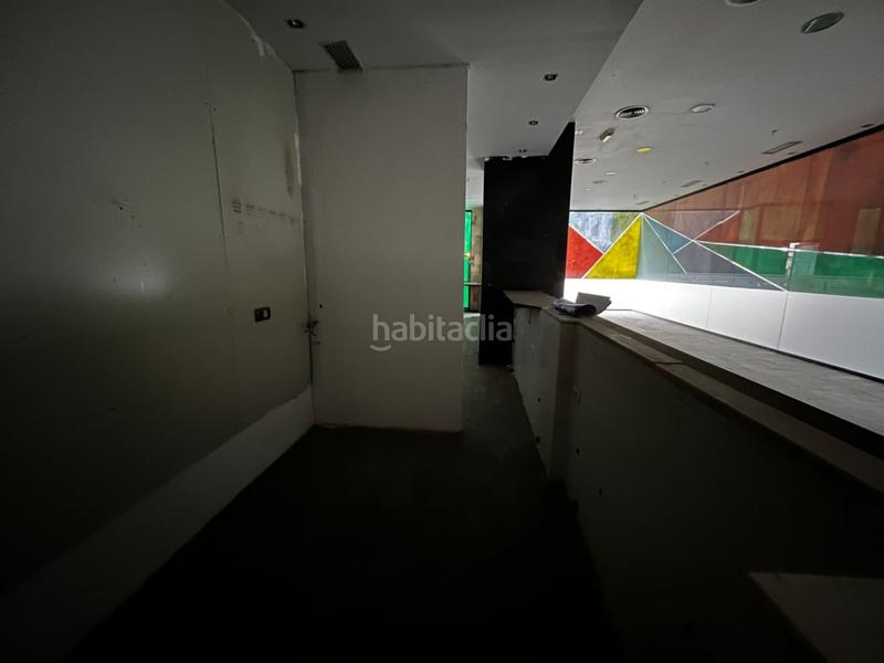 Foto b0d70442-f9d1-47c5-8103-ac7c4ee7c9c8. Locale commerciale in calle el aceitunillo in Avenida Juan Diego Bormujos