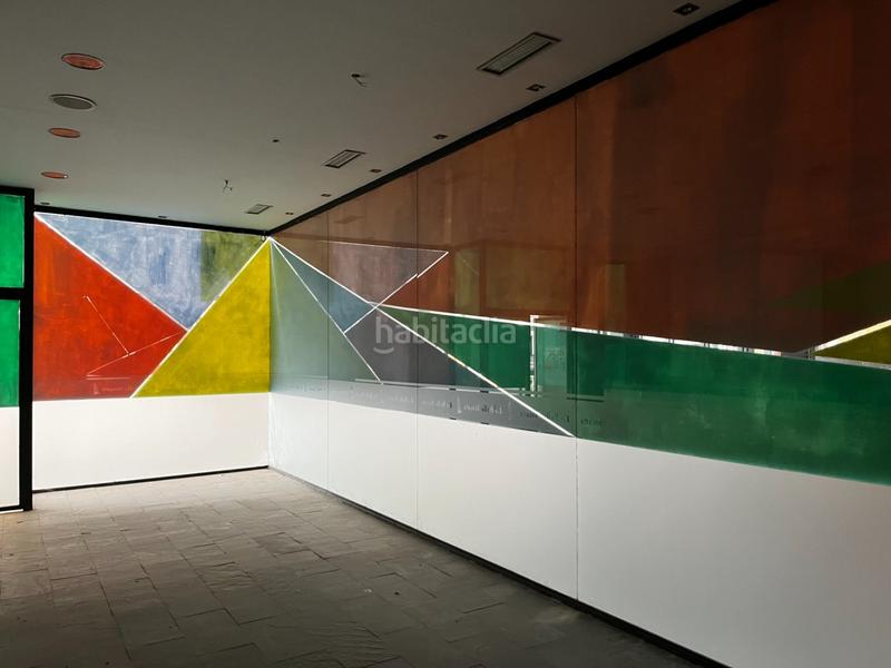 Foto bfebab8f-afe7-495a-a0af-e343a113c953. Locale commerciale in calle el aceitunillo in Avenida Juan Diego Bormujos