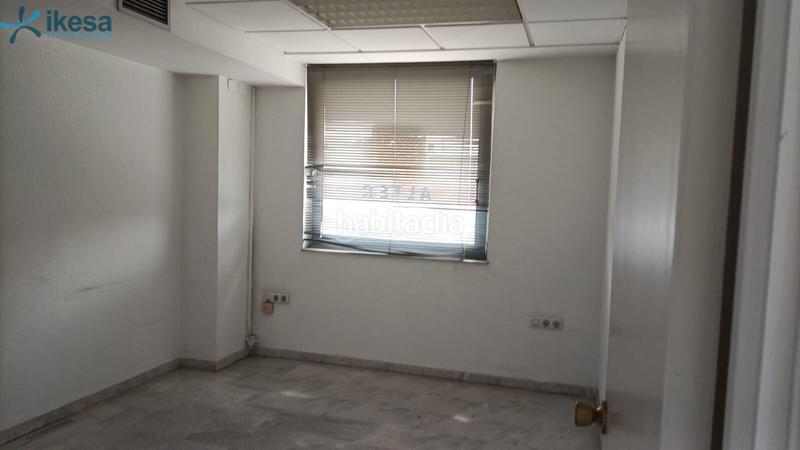 Foto 15f12905-da32-437c-ba3b-b89d248811fa. Oficina a Santa Clara Sevilla