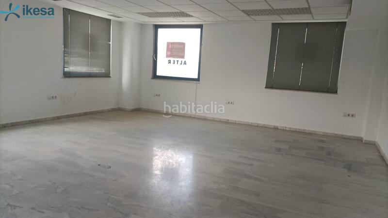 Foto 68e4b1fd-bed4-4ee5-98b8-a94876656db0. Oficina a Santa Clara Sevilla