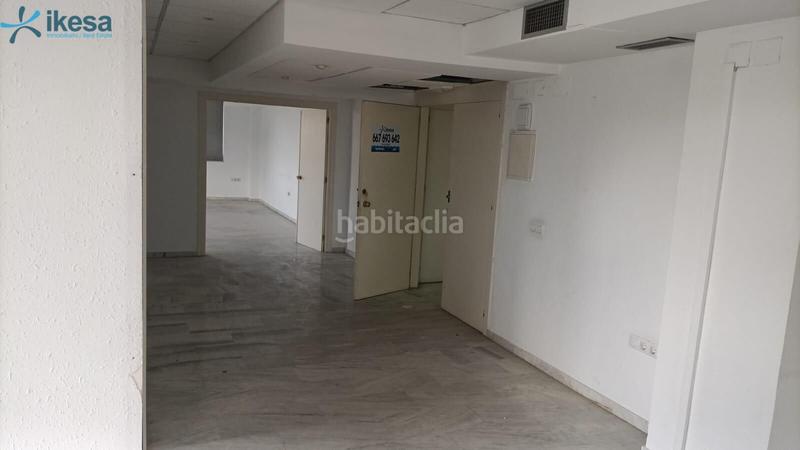 Foto 8fa12a88-1c07-423d-9baa-c1a8c41244b0. Oficina a Santa Clara Sevilla