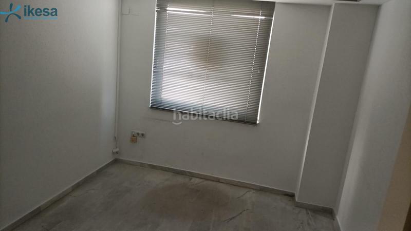 Foto d7971651-dd2c-4d8e-8252-7527d8804ceb. Oficina a Santa Clara Sevilla