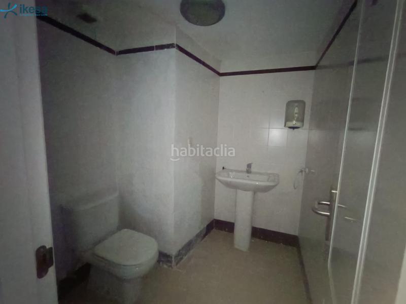 Foto edf72b38-30ec-41d8-b6ab-4b9316e5a38d. Oficina  en el centro en San Matías - Realejo Granada