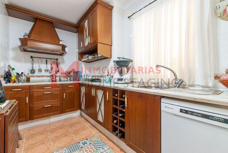 Foto 6f12bf6a-7ff0-4faa-bd2b-3c1877c6fcce. Appartamento con parcheggio piscina in Avenida de Europa Montequinto