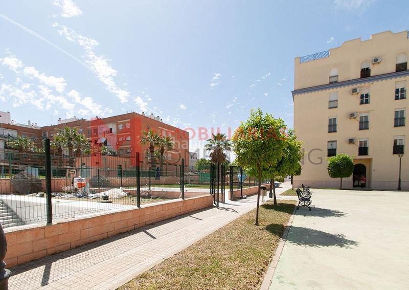 Foto cb68c8c6-9daa-4a0a-8447-5799ce7884ca. Piso en Avenida de Europa Montequinto