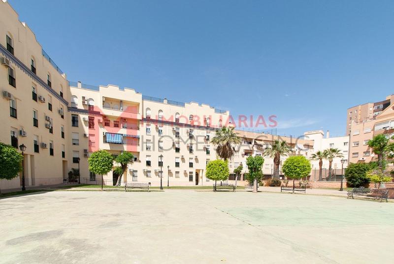 Foto e674cabc-9522-4579-88ff-b6d4aa8cfbe1. Piso en Avenida de Europa Montequinto