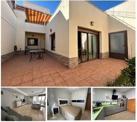Casa adossada a Calle Sierra Morena