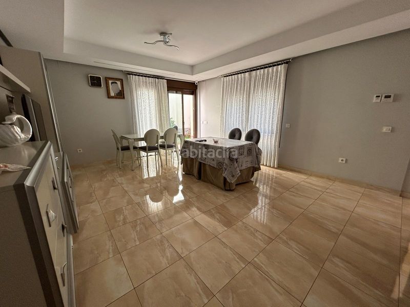 Foto 6d177514-d8b7-4db0-8a63-c09fa1476db1. Semi detached house with heating parking in Vista Azul - Consolación Dos Hermanas