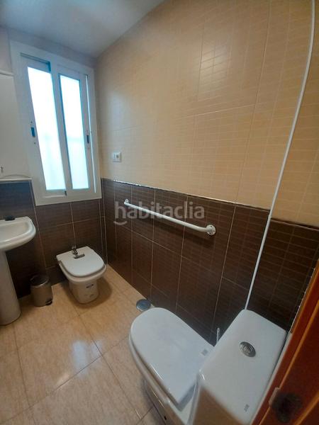 Foto 1b9e3d3f-31fb-4ce3-9b5c-be178ea66d4d. Alquiler apartamento estupendo apartamento al lado del hospital civil y el centro en Málaga
