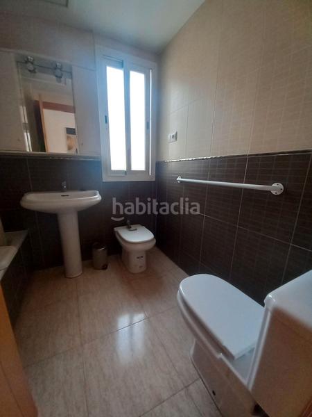 Foto 9c8119b0-8c20-4ab9-8d96-1cf479b6d9fb. Alquiler apartamento estupendo apartamento al lado del hospital civil y el centro en Málaga