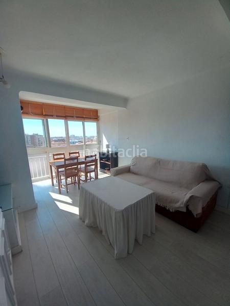 Foto 161bc59a-1e89-44e6-b248-2d1607f15ad4. Lloguer pis a Parque Victoria Eugenia Málaga