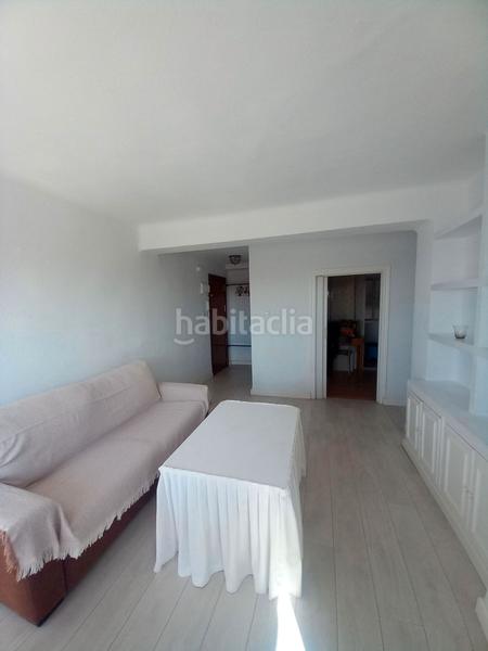 Foto bfa9f954-968d-4d3a-bb52-2fc44e81b1a9. Lloguer pis a Parque Victoria Eugenia Málaga