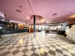 Local Comercial en Calle Escritor Atienza Huertos