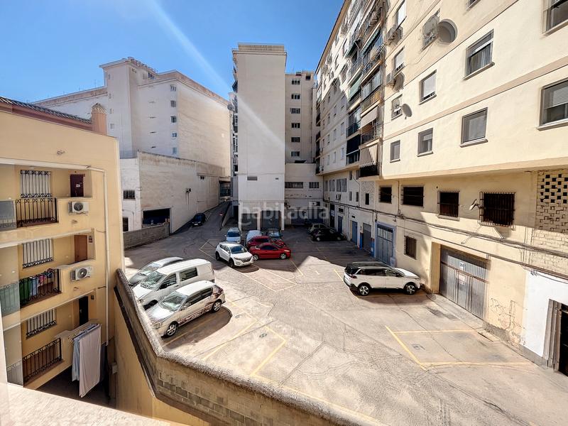 Foto a81ea504-15ea-4998-a1da-dc07bee07d56. Lloguer pis amb aparcament a Parque Victoria Eugenia Málaga