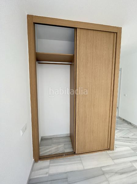 Foto f0606ddd-d93f-41df-96e2-3fc97199436f. Lloguer pis amb aparcament a Parque Victoria Eugenia Málaga