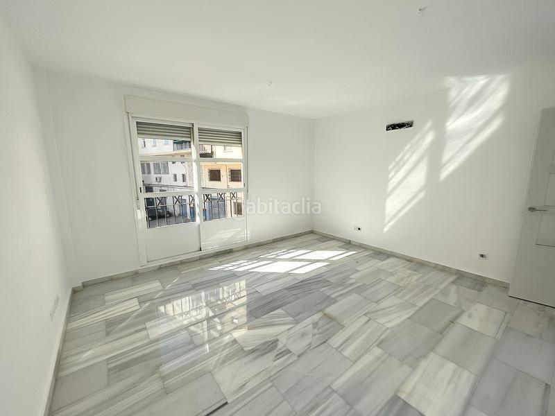 Foto f2d27ca3-857c-4112-a707-9568c4f531f5. Lloguer pis amb aparcament a Parque Victoria Eugenia Málaga