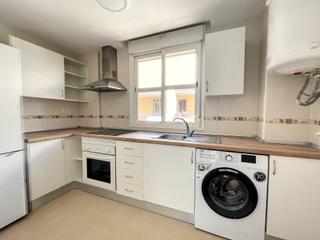 Location Appartement  Pasaje saturno. ¡tres dormitorios con garaje y trastero!