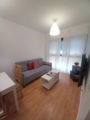 Location Appartement  Calle fernando el católico. Magnífica vivienda cerca de el centro.