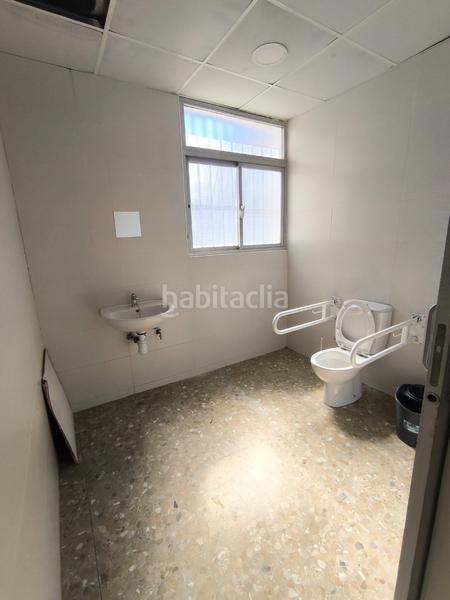 Foto c8c1298f-b678-4b93-b61b-6a18fee622c7. Lloguer local comercial a Los Almendros - El Limonero - El Tomillar Málaga