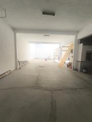 Lloguer Nau industrial  Calle lara castañeda. Nave comercial en el puerto de la torre