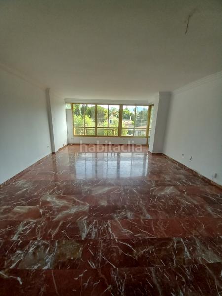 Foto 15afdbe4-da18-4b20-a43c-36b7ab6266c2. Location appartement avec parking piscine dans Limonar Málaga