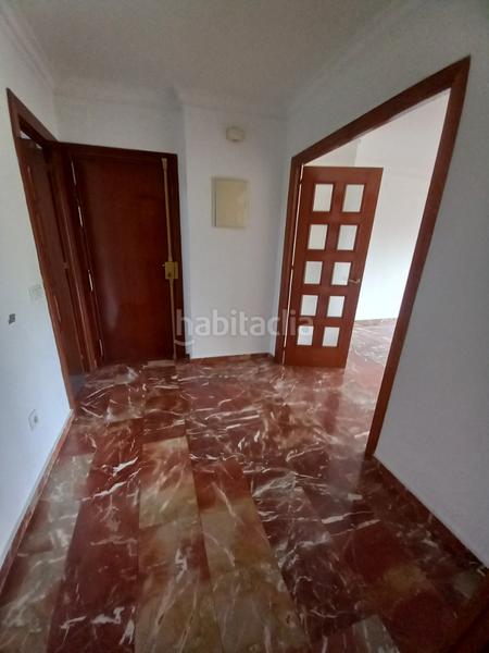 Foto 24c69cf1-12f6-4fff-a347-23ad277d0e33. Location appartement avec parking piscine dans Limonar Málaga