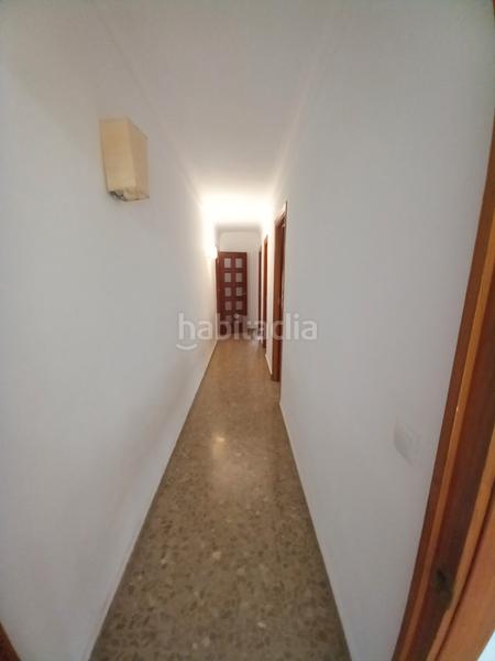Foto 341e7b6e-159e-407a-8914-a8a51c2fbb0a. Location appartement avec parking piscine dans Limonar Málaga