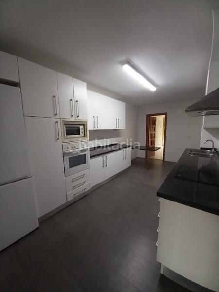 Foto 674956cb-d5ac-4591-a751-674c9ef89069. Location appartement avec parking piscine dans Limonar Málaga