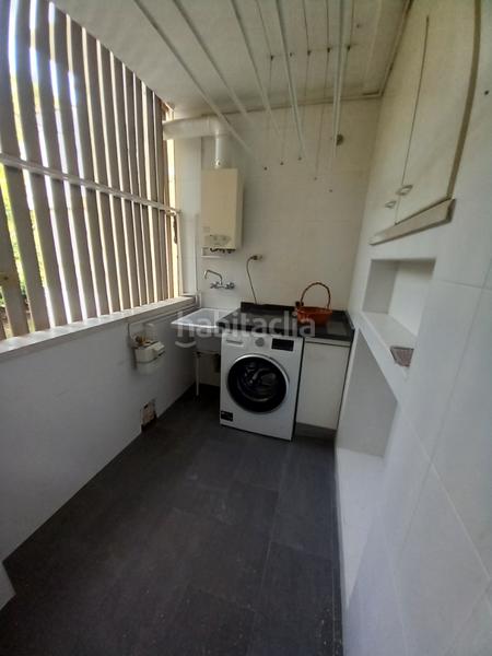 Foto ba7ba5da-bfaa-4f52-affb-930d3d98ca36. Location appartement avec parking piscine dans Limonar Málaga