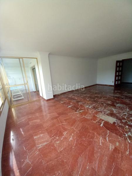 Foto d08be16c-6a78-4b4b-b6f0-8a4dbc124951. Location appartement avec parking piscine dans Limonar Málaga