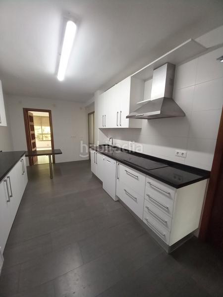 Foto d2834b23-efce-47fa-bad4-ca0761652421. Location appartement avec parking piscine dans Limonar Málaga