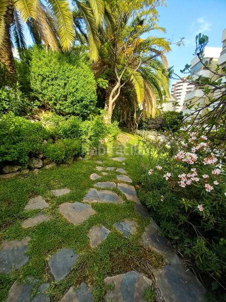 Foto dfbcf9ce-4f20-454b-b7c2-969533f0f497. Location appartement avec parking piscine dans Limonar Málaga