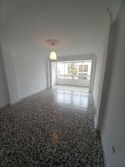 Lloguer Pis  Avenida manuel gorria. Esta propiedad es nica en su especie... vivienda semiamueblada