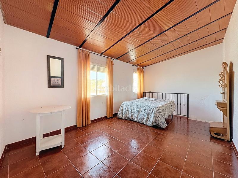 Foto 3d9b05b1-59bb-4ffc-881c-c54f32e90c48. Maison avec cheminée dans Ardales
