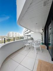 Alquiler Apartamento  Avenida mar de alborán. Vivienda de ensueño junto a la playa de los alamos.