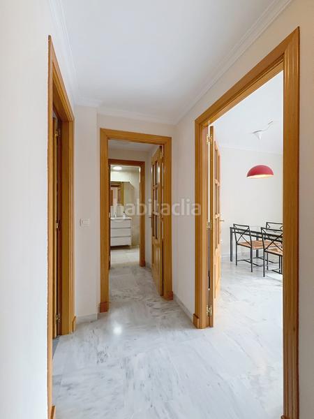 Foto 91a85dfe-fd11-499a-9cd7-5605b2c11b7d. Alquiler ático  con terraza a pocos minutos de la playa en Benalmádena