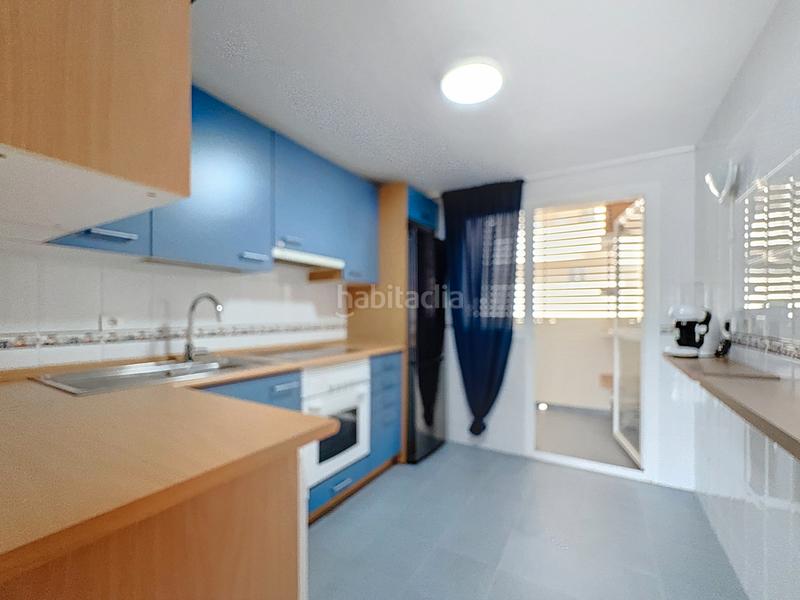 Foto 46568edc-7af0-4c09-bbd7-615f7675dd9a. Miete dachwohnung mit parking pool in Zona Centro Comercial Torrequebrada Benalmádena