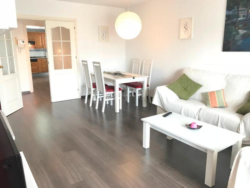 Foto c5a0d801-3c44-447a-bf27-38bf5c0e8603. Alquiler piso ¡hágase con la vivienda que siempre había deseado! en Málaga